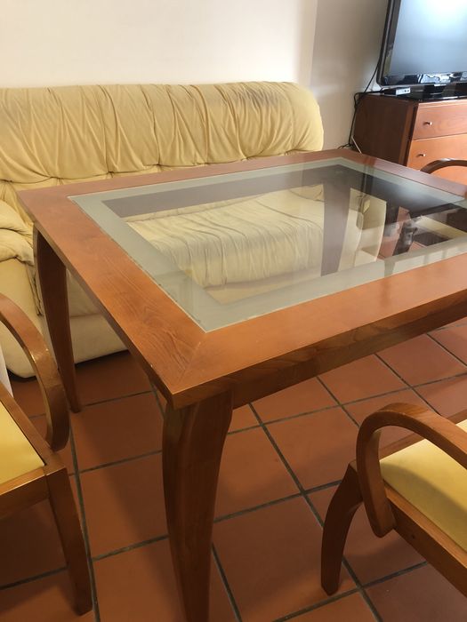 Conjunto de sala 4 cadeiras e mesa