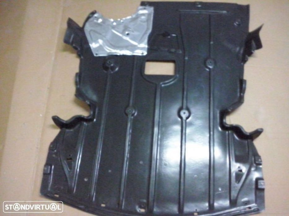 Resguardo do Motor e caixa Bmw Série 3 E90 e E91 NOVA