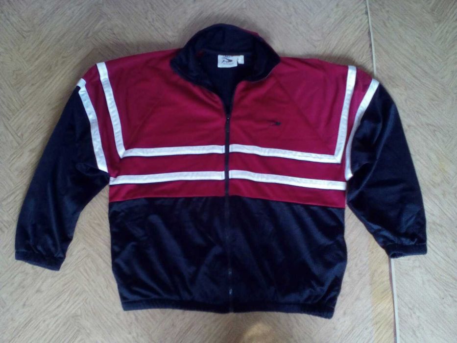 Костюм спортивный мужской.