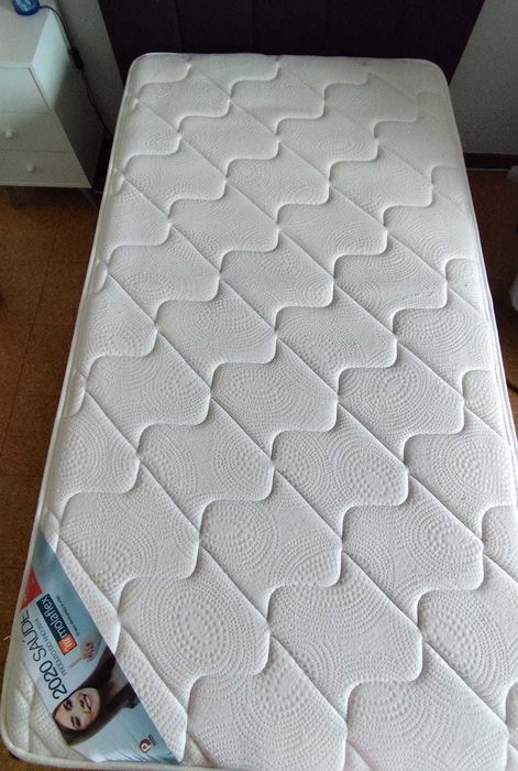 Cama de Solteiro + Colchão Molaflex – Medida Especial