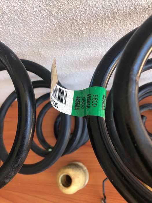 4 molas originais Jeep Wrangler JK (modelo 200cv)