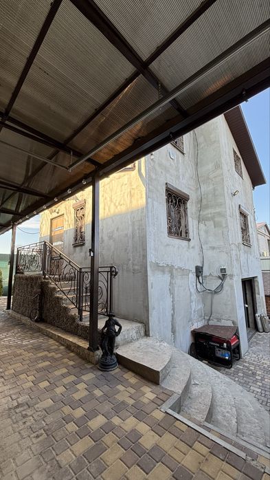 Продам домовладение дом на Победе 6 Яхт Клуб