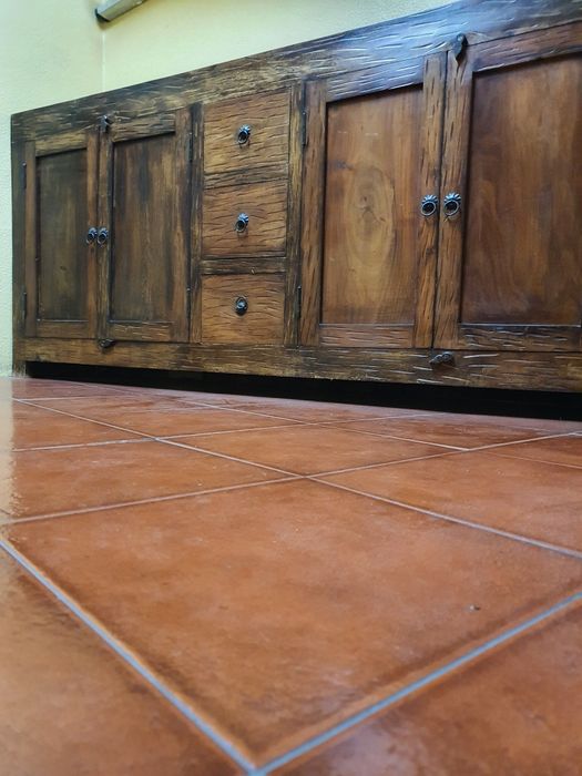 Aparador Rústico em Madeira Maciça – Peça ÚNICA e Robusta!