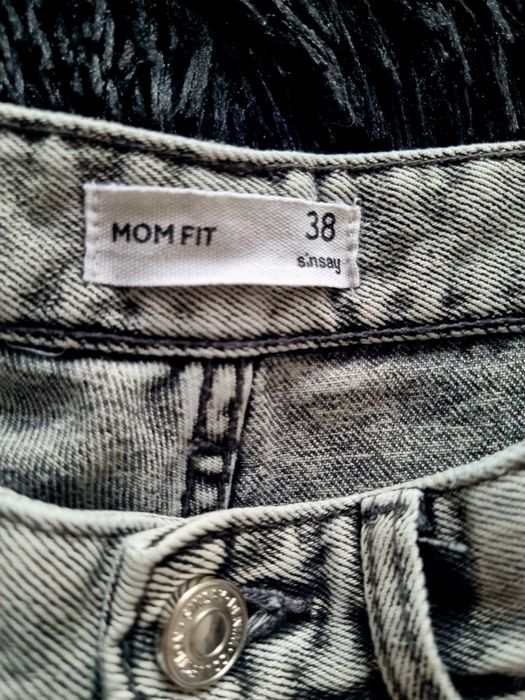 Spodnie damskie typu Mom Fit, rozmiar 38