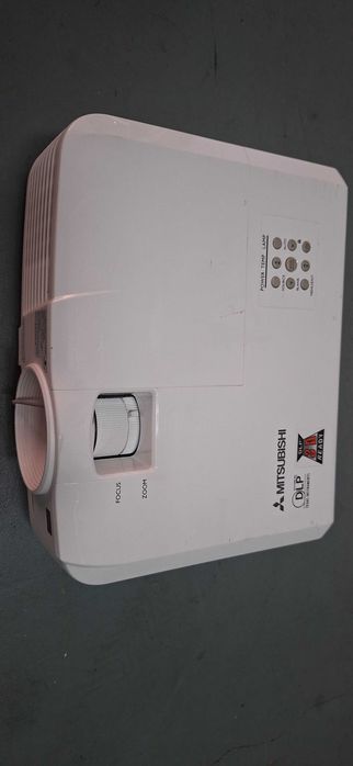 Projetor Mitsubishi DLP