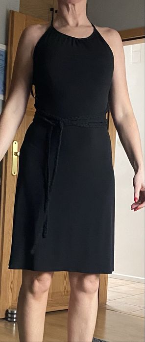 Sukienka czarna na ramiączkach