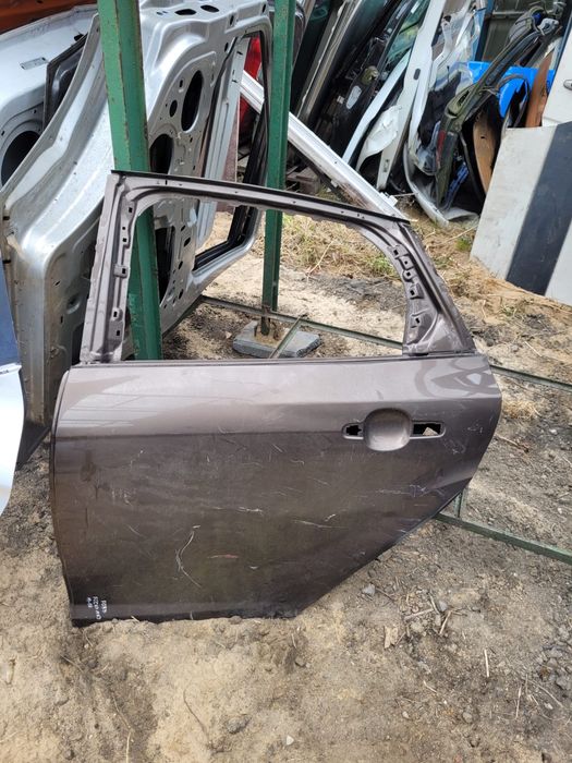 ford focus mk3  drzwi lewy tył brązowe brąz
