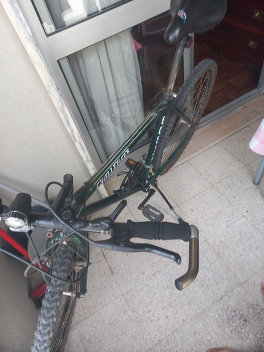 Bicicleta tamanho adulto usada com câmara traseira nova