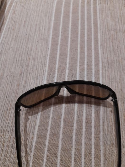 Óculos para o sol novos ,modelo novo