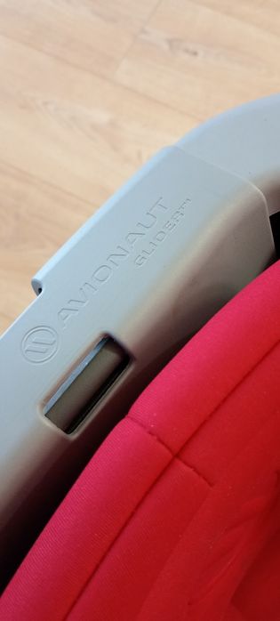 Fotelik samochodowy Avionaut Glider 9-25 kg