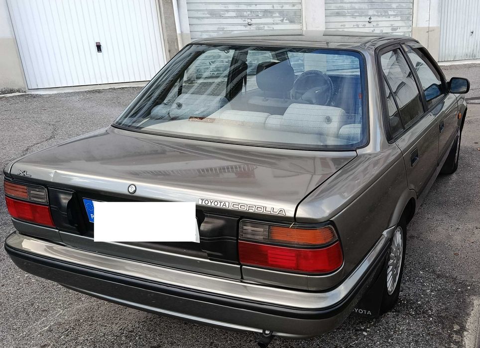 Toyota Corolla XL (1991), com reduzida quilometragem