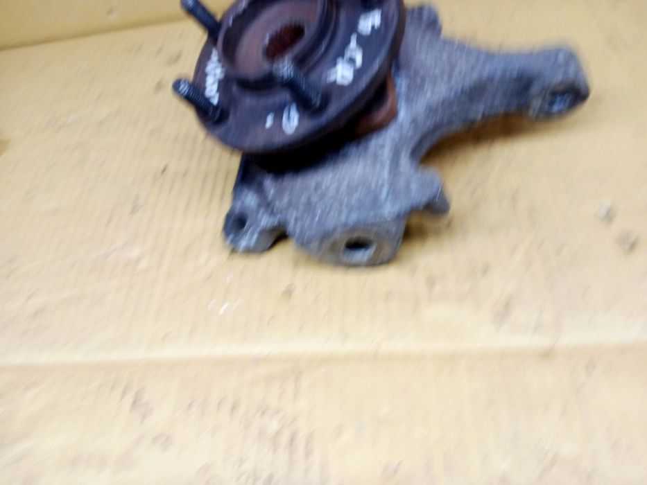 Stan BDB zwrotnica z piastą Kompletna przód LEWY Voyager IV 4 2.5Crd