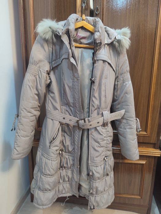 Продам зимову курточку