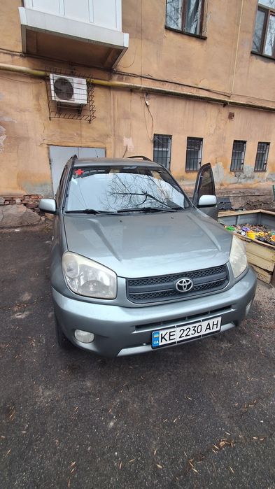 Toyota rav4 2004 2.0