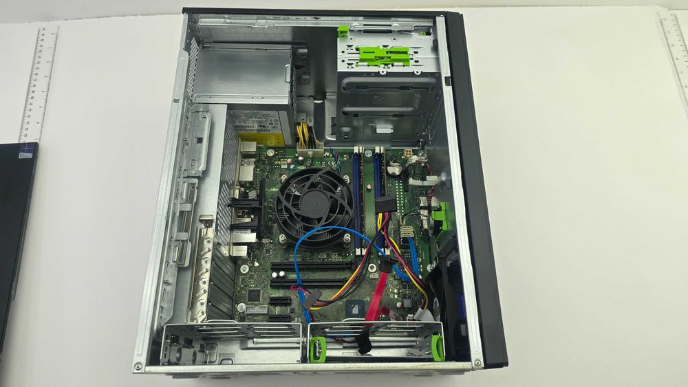 Komputer Fujitsu Szybki | i5 6GEN, SSD, 8GB RAM | Duża obudowa, USB-C