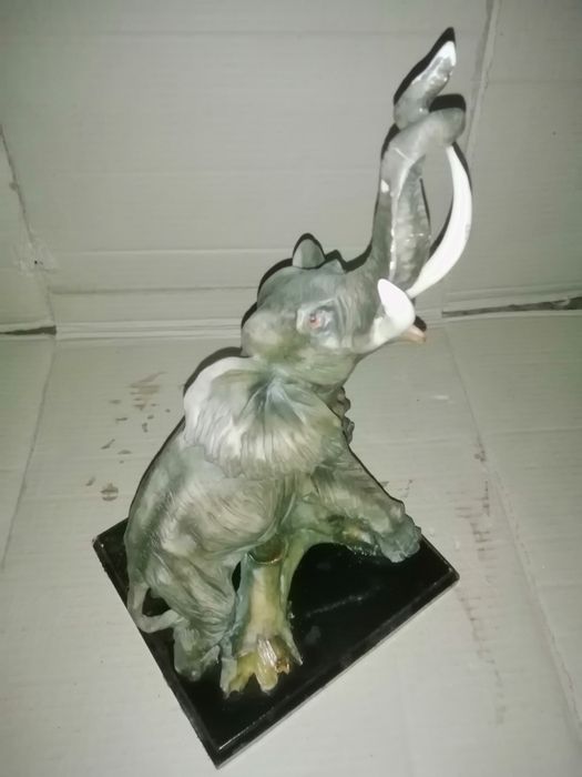 Продам мамонт слон