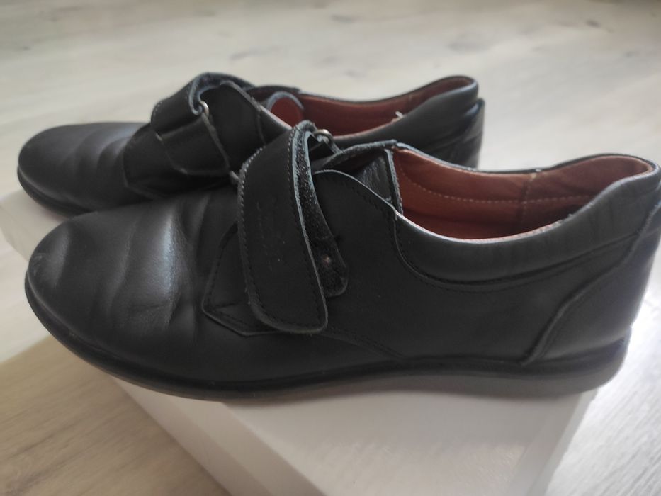 Шкіряні туфлі 36