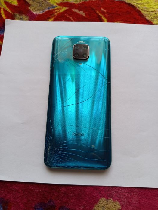 Телефон редмі...