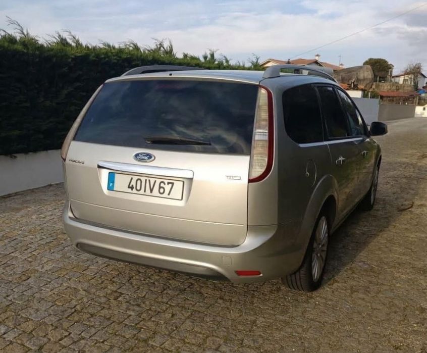 Ford Focus SW 1.6TDCi 109cv Titanium foto 3