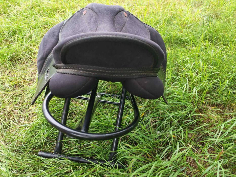 Siodło wszechstronne Claridge House – 16,5", łęk 33