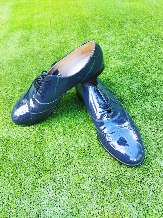 Продам б/в брендове взуття (Ательє Кочаровська), розмір - 40.