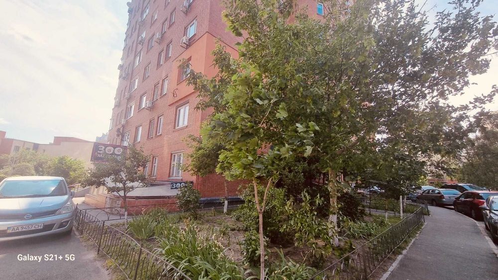 Продам помещение 177 кв.м. на ул.Анні Ахматовой 13,Позняки