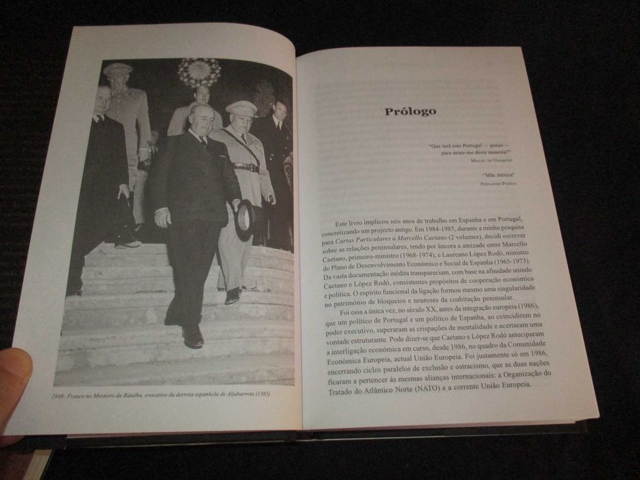 Livro Os Espanhóis e Portugal José Freire Antunes