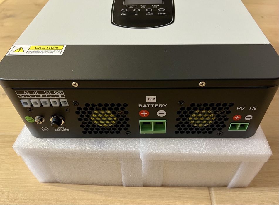 Гібридний інвертор ECGSOLAX SP-3200 3kW 24V