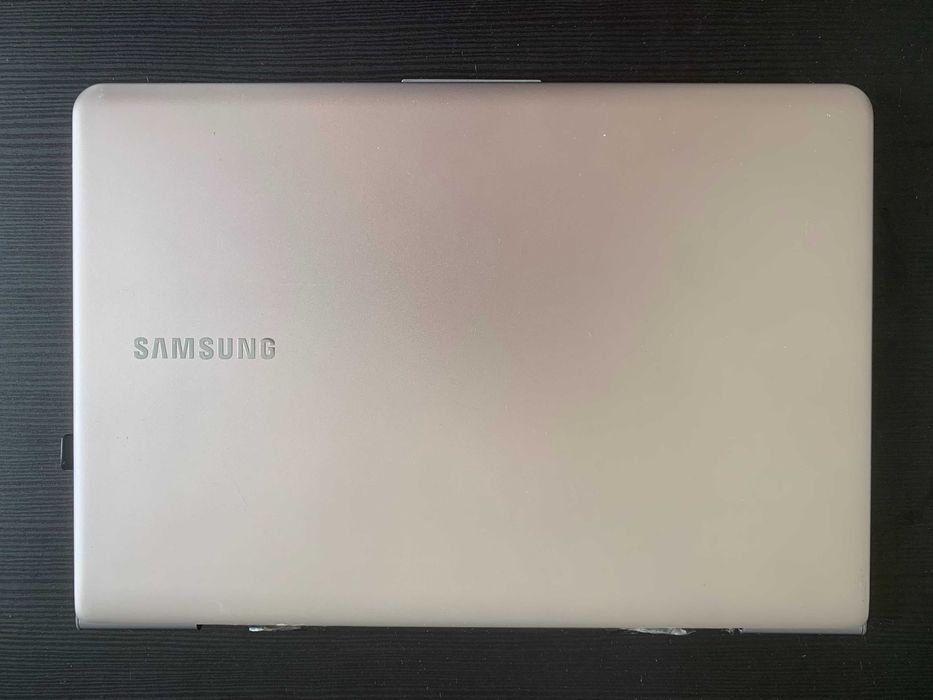 Portátil SAMSUNG Ultrabook Series 5
