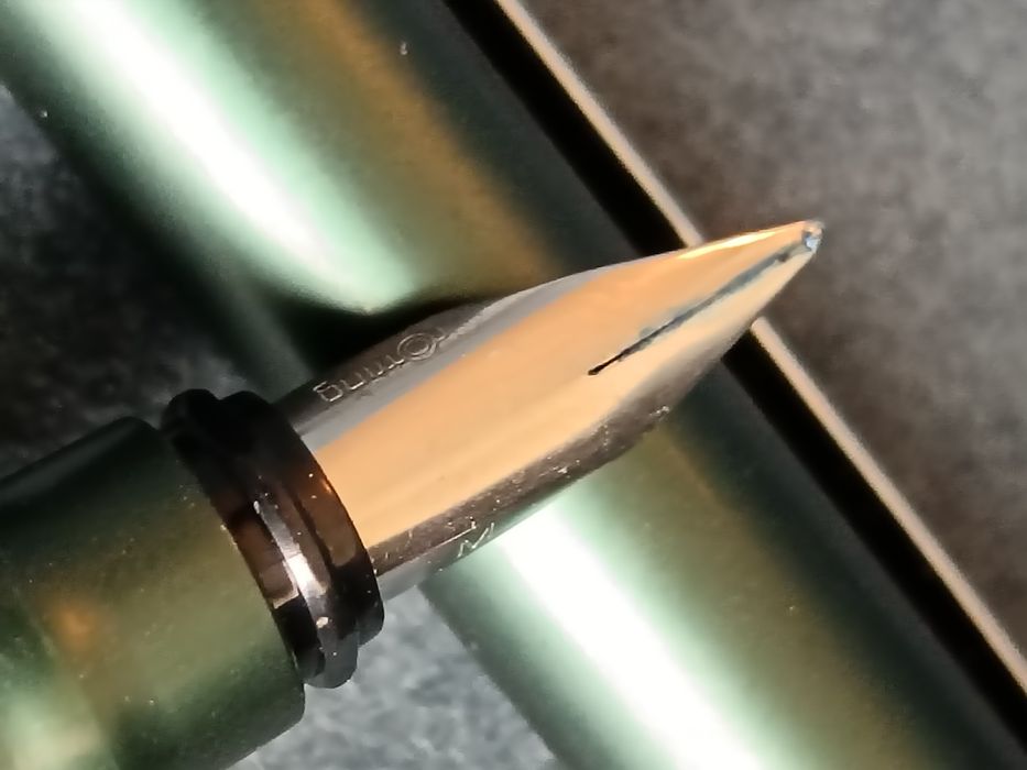 Caneta de aparo Rotring Esprit verde