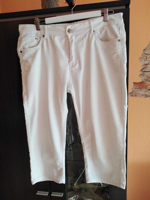 Białe spodnie "rybaczki" 4XL 48