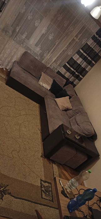 Narożnik rozkładany z funkcją spania i mini barkiem. Agata Meble