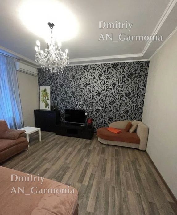 2-К Центр, Стадион