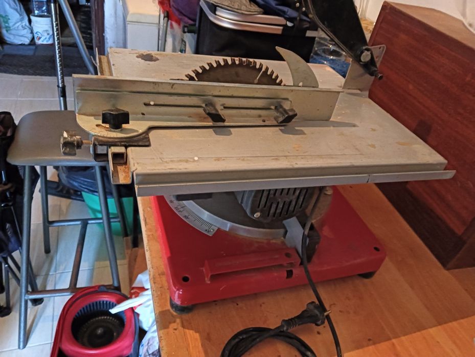 Serra elétrica de esquadria Stayer