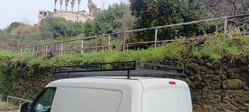 Estrutura de campismo (tejadilho)