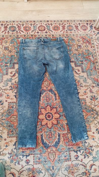 Spodnie dżinsowe dżinsy slim Reserved r. 40