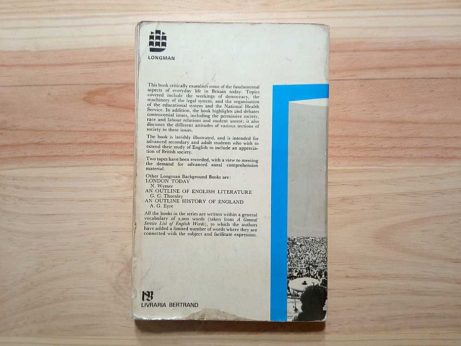 Livro "Britain Today" de Richard Musman