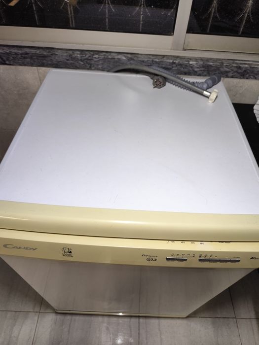 Máquina de lavar loiça Candy