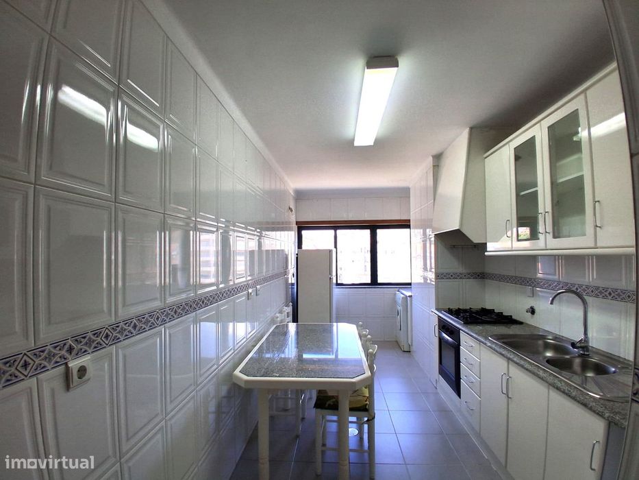T3 Com Aquecimento Central - Marzovelos - Viseu