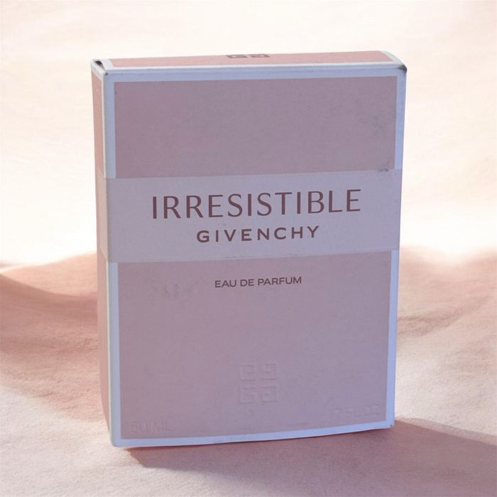 Givenchy Irresistible жіночі Парфюм Дживанші Оригінал