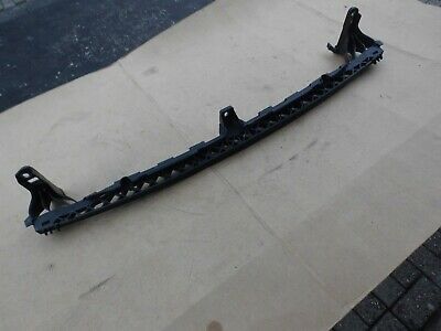 Направляющая крепление центральное переднего бампера GOLF VII 13-17