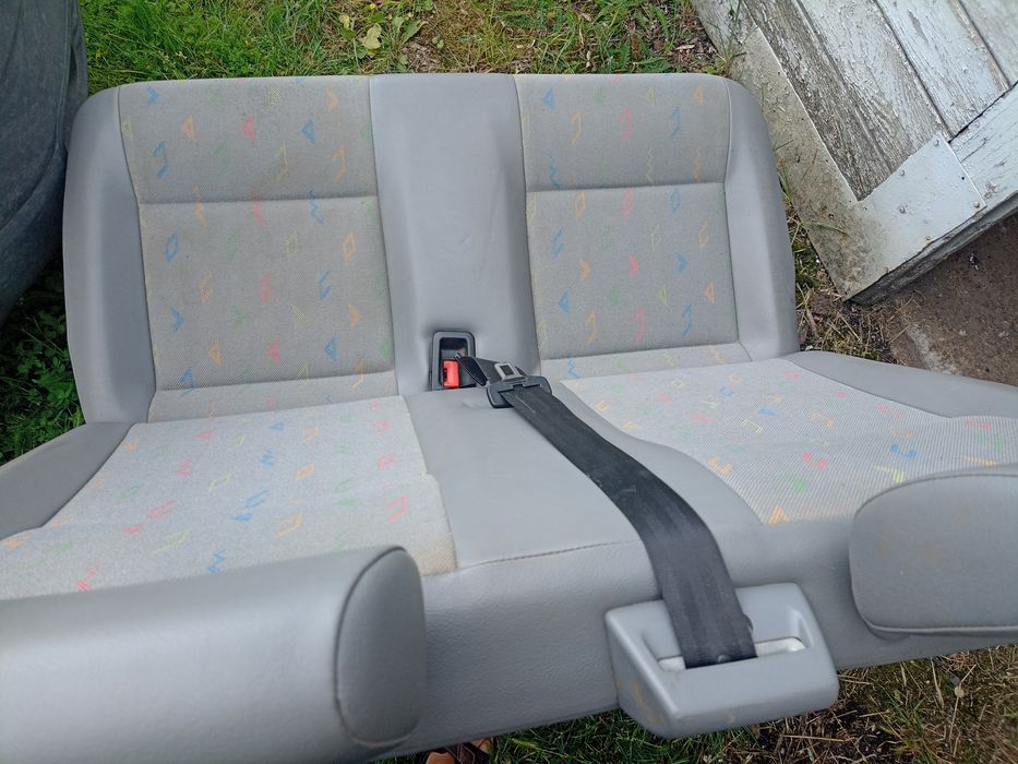 Vw T5 kanapa trojka trzeci rzad