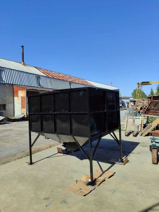 Бункер, накопичувач, силос, для подачі та зберігання - від виробника