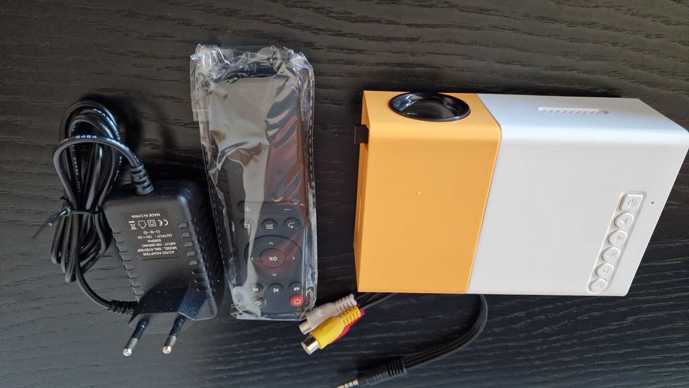 Projector projetor de video decod até 1080p FHD portatil pequeno USB