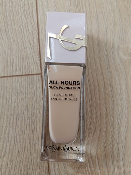 Ysl all hours glow foundation podkład