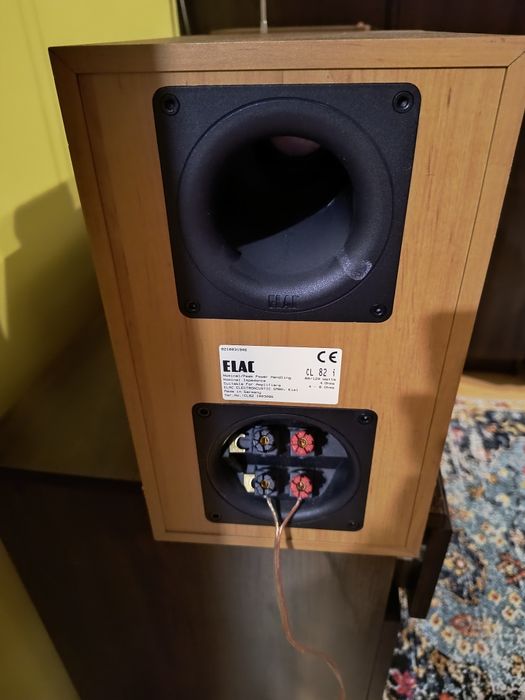 Kolumny Elac cl 82i