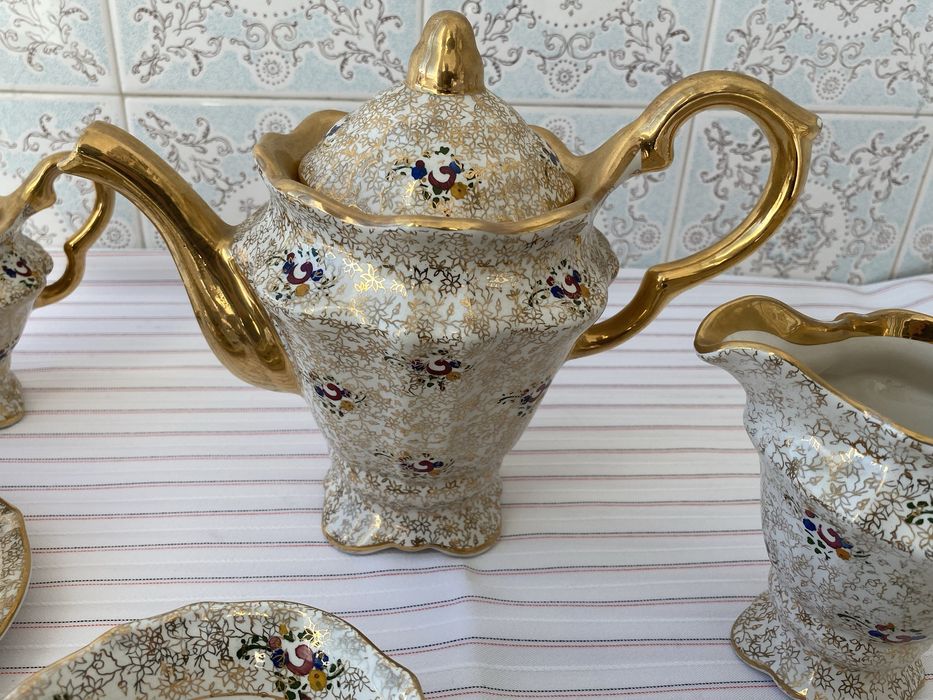 Conjunto de Chá Antigo