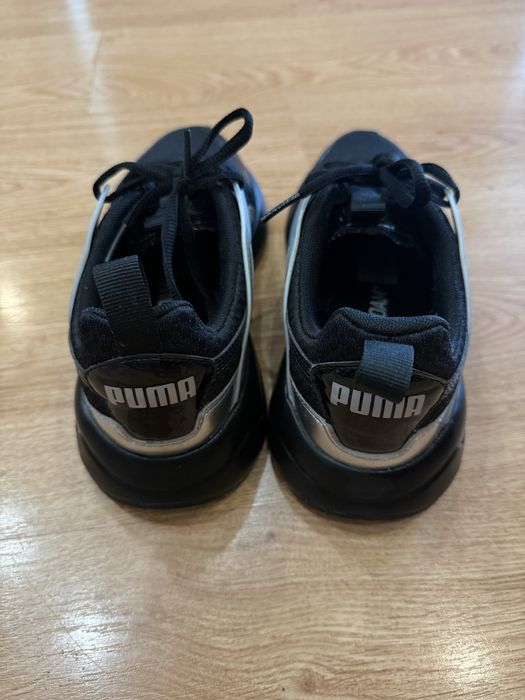 Кросівки Puma жіночі
