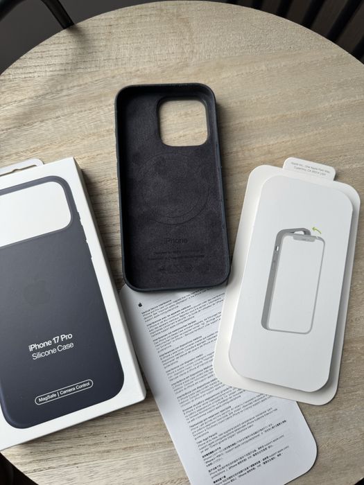 Etui iPhone 17 pro Silicone Case MagSafe Nowy