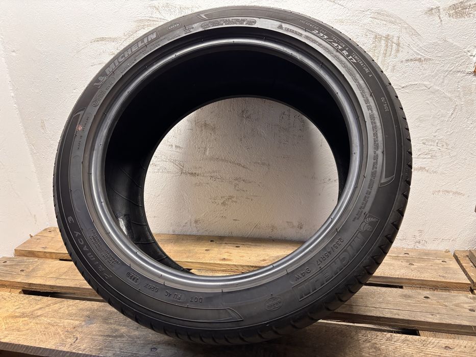 235/45/17 Michelin 5,5 mm 2020r Para Komplet Opony letnie